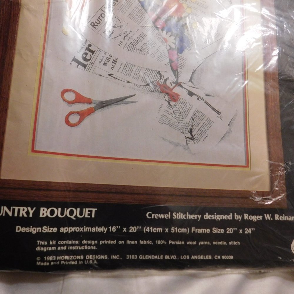 Vintage Monarch Horizons Crewel Stitchery Country Bouquet NEW IN PACKAGE - Picture 4 of 4